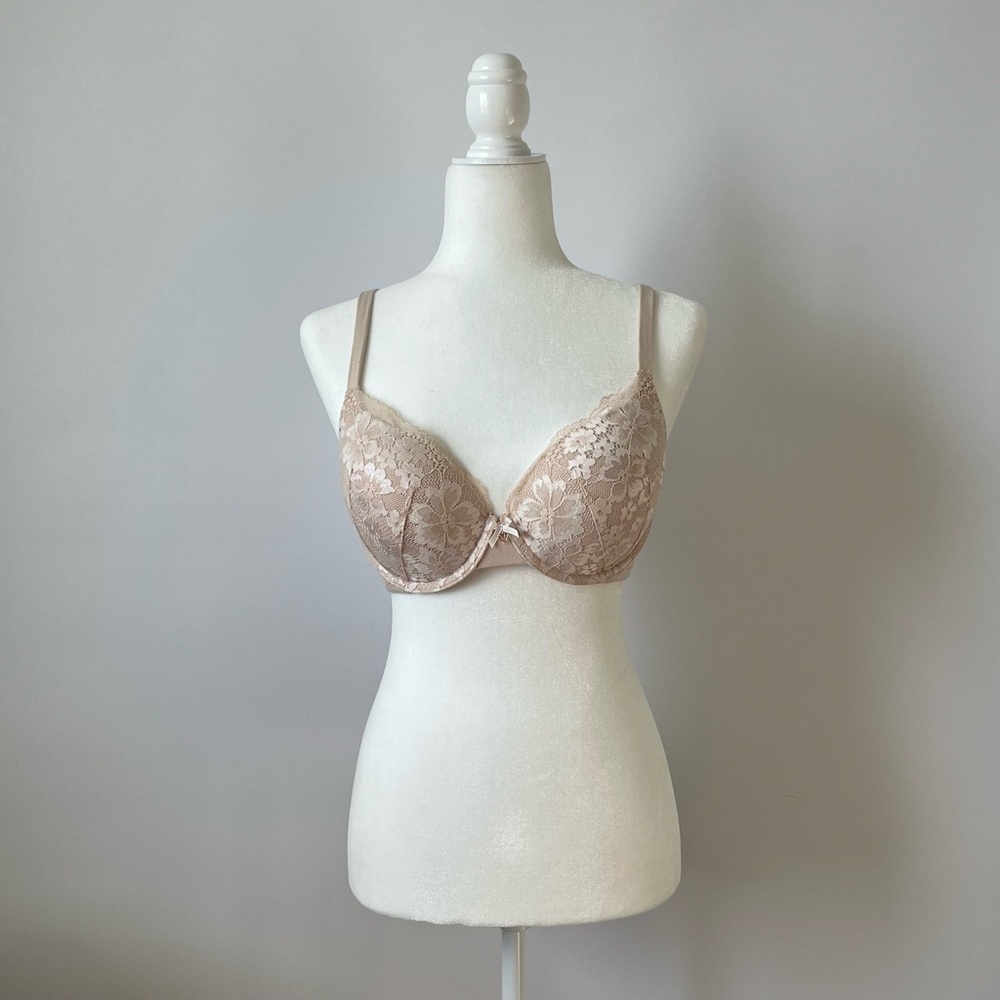 🧡NWOT BODY BY VICTORIA PUSH-UP PERFECT SHAPE BRA IN CHAMPAGNE/WHITE